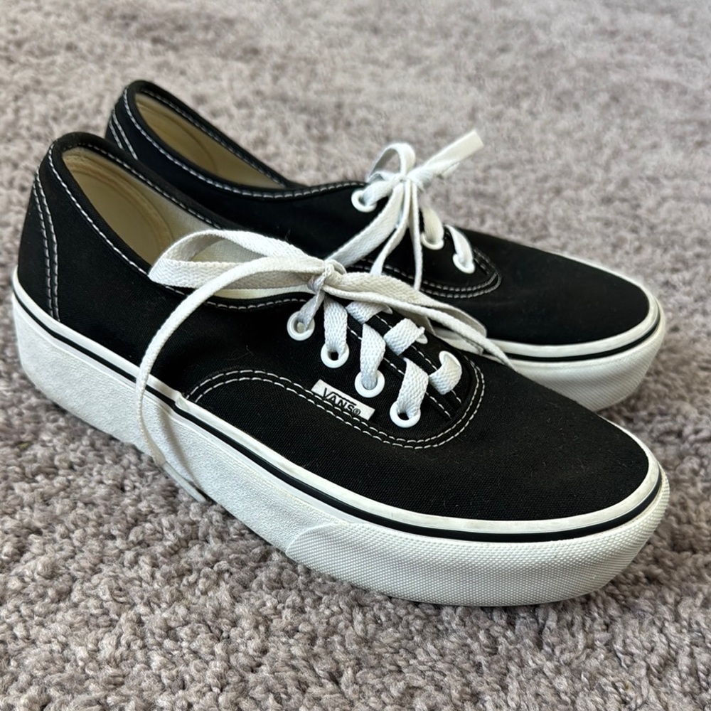 Women’s Platform Vans Black and White Canvas Sneakers